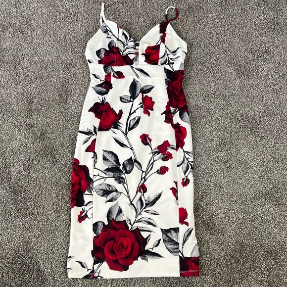 Haute Monde Dresses & Skirts - Haute Monde Dress